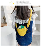 Lovely Children's Strawberry Crossbody Bags Cute Baby Accessories Mini Shoulder Bag Fashion PU Leather Girls Rivet Coin Purse