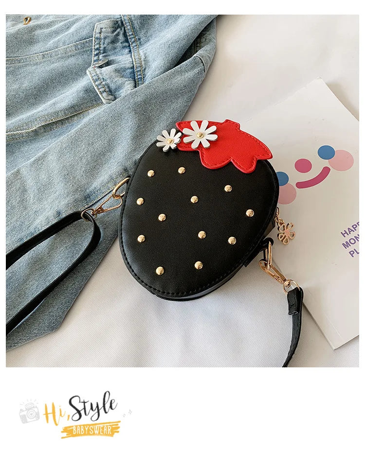 Lovely Children's Strawberry Crossbody Bags Cute Baby Accessories Mini Shoulder Bag Fashion PU Leather Girls Rivet Coin Purse