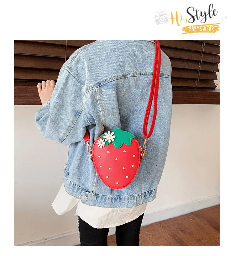 Lovely Children's Strawberry Crossbody Bags Cute Baby Accessories Mini Shoulder Bag Fashion PU Leather Girls Rivet Coin Purse