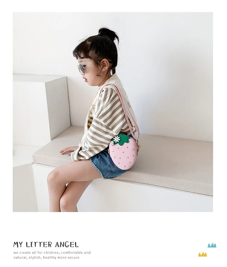 Lovely Children's Strawberry Crossbody Bags Cute Baby Accessories Mini Shoulder Bag Fashion PU Leather Girls Rivet Coin Purse