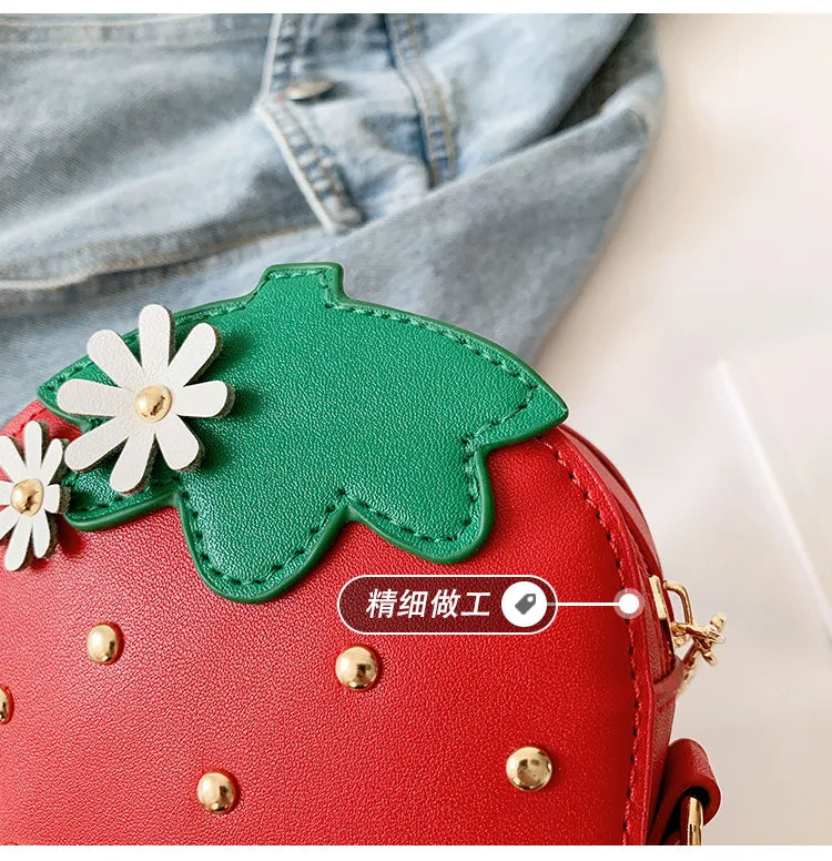 Lovely Children's Strawberry Crossbody Bags Cute Baby Accessories Mini Shoulder Bag Fashion PU Leather Girls Rivet Coin Purse