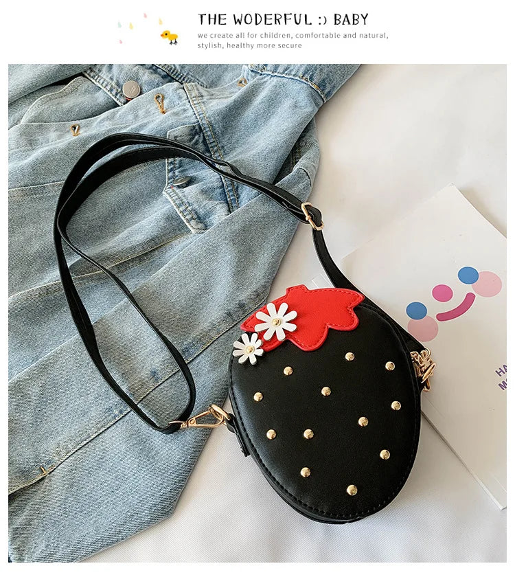 Lovely Children's Strawberry Crossbody Bags Cute Baby Accessories Mini Shoulder Bag Fashion PU Leather Girls Rivet Coin Purse