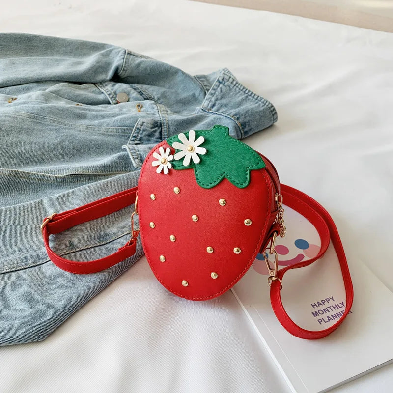 Lovely Children's Strawberry Crossbody Bags Cute Baby Accessories Mini Shoulder Bag Fashion PU Leather Girls Rivet Coin Purse