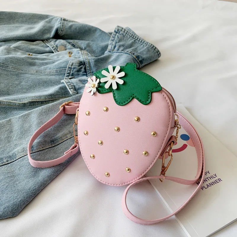 Lovely Children's Strawberry Crossbody Bags Cute Baby Accessories Mini Shoulder Bag Fashion PU Leather Girls Rivet Coin Purse