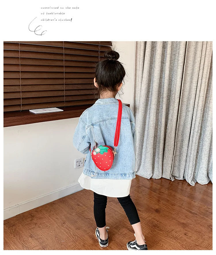Lovely Children's Strawberry Crossbody Bags Cute Baby Accessories Mini Shoulder Bag Fashion PU Leather Girls Rivet Coin Purse