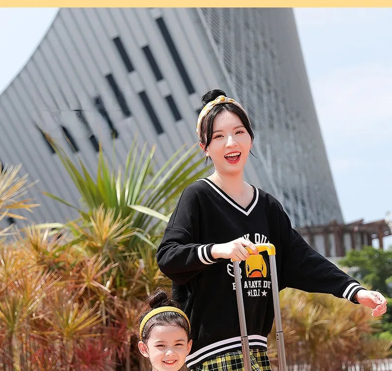 New children's riding suitcase on wheels kids cartoon trolley case travel suitcases can sit and ride horse rolling luggage gifts