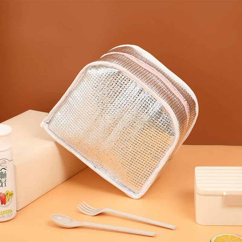 3D Cartoon Insulated Lunch Bag Thermal Food Container Bag for Students Portable Handheld Lunch Box Tote with Easy-Carry Handle