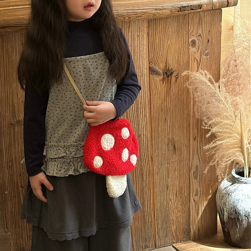 Cartoon Mushroom Girls Plush Shoulder Bags Cute Baby Kids Faux Lamb Wool Crossbody Bag Winter Boys Soft Handbags Coin Purse