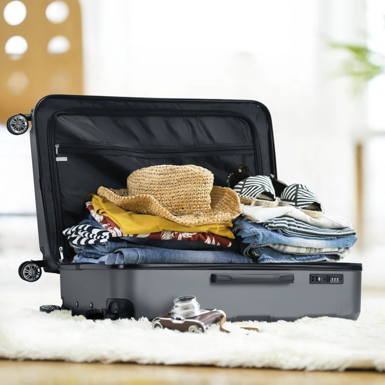3-Piece Luggage Set with Spinner Wheels and TSA Lock (20/24/28)