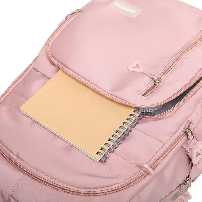 Neutral brand men's and women's school backpacks are suitable for traveling students and feature multiple layers of pockets.