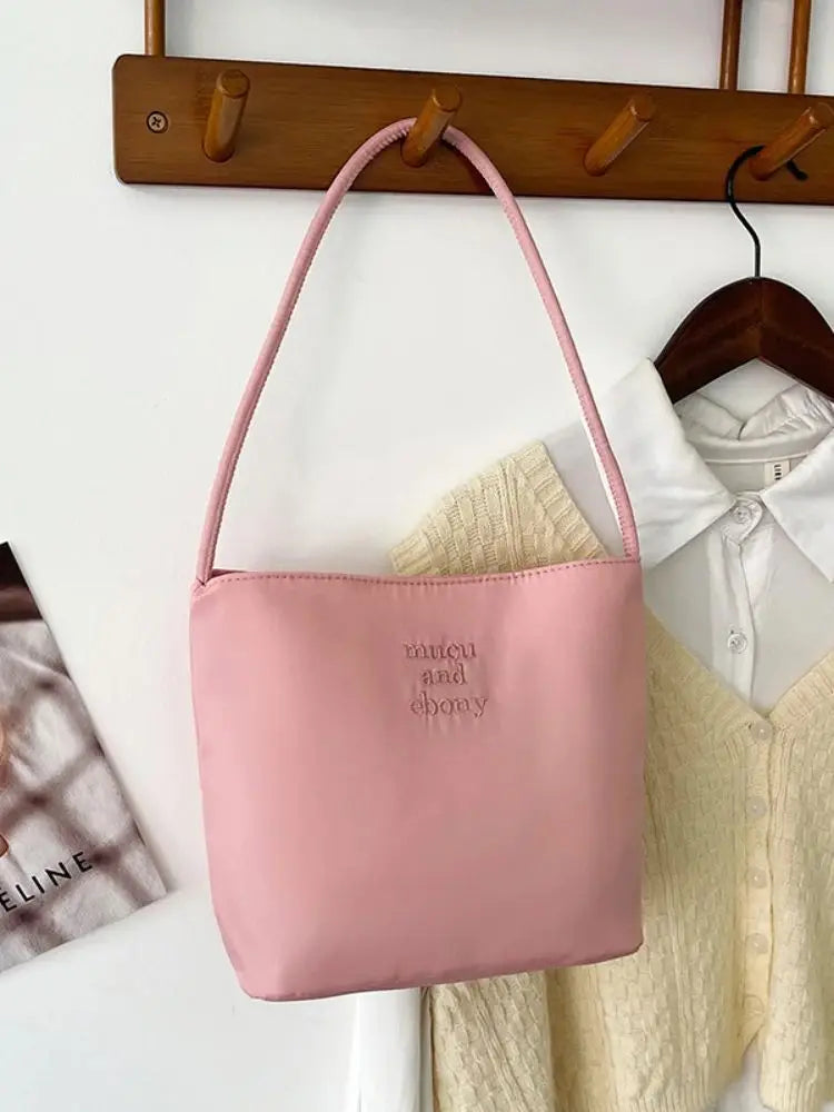 Summer new simple nylon underarm bag Korean niche design alphabet embroidery portable commuter bucket bag